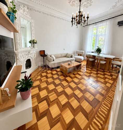Satılır 3 otaqlı köhnə tikili 70 m², Nəsimi r., photo 3 from 10