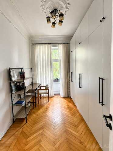 Satılır 3 otaqlı köhnə tikili 70 m², Nəsimi r., photo 6 from 10