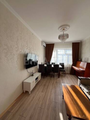 Продаётся 3-комн. вторичка 65 м², м. Ахмедлы, photo 1 from 13