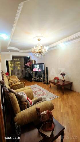 Продается 2-комн. вторичка 48 м², м. Нефтчиляр, photo 1 from 13