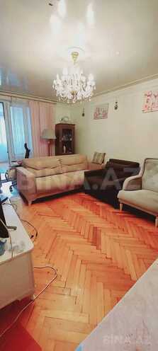 Satılır 4 otaqlı köhnə tikili 70 m², İnşaatçılar m., photo 3 from 9