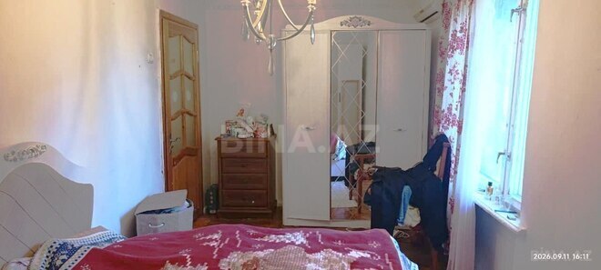 Satılır 4 otaqlı köhnə tikili 70 m², İnşaatçılar m., photo 8 from 9