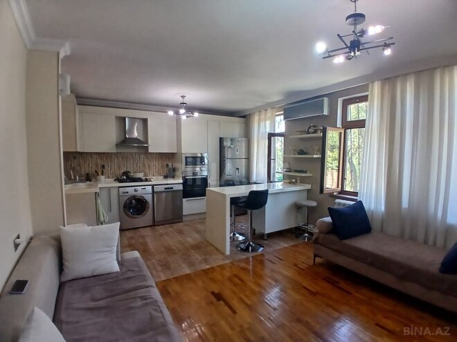 Satılır 4 otaqlı köhnə tikili 85 m², Neftçilər m., photo 1 from 25