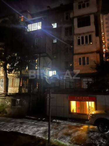 Satılır 2 otaqlı köhnə tikili 35 m², İnşaatçılar m., photo 1 from 18