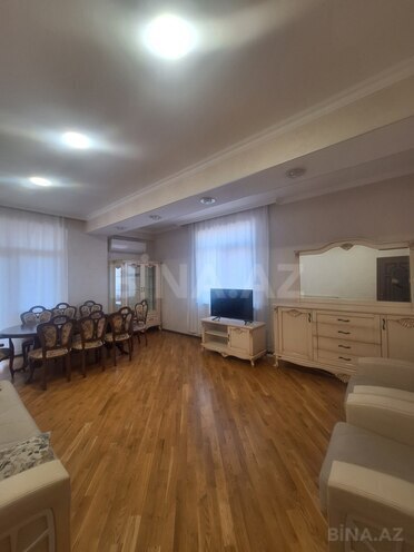 İcarəyə verilir 3 otaqlı yeni tikili 125 m², İnşaatçılar m., photo 8 from 30