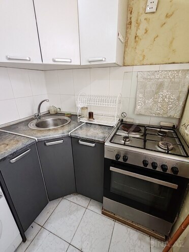İcarəyə verilir 3 otaqlı köhnə tikili 80 m², İnşaatçılar m., photo 10 from 15