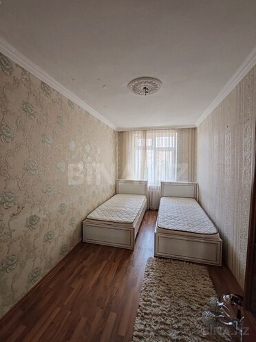 İcarəyə verilir 3 otaqlı köhnə tikili 80 m², İnşaatçılar m., photo 6 from 15
