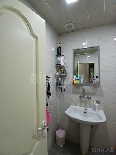 Продаётся 2-комн. вторичка 70 м², м. Элмляр Академиясы, photo 13 from 17