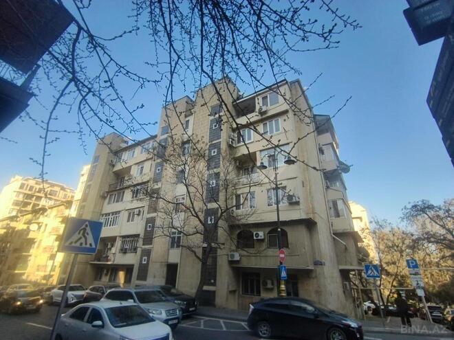 Продаётся 2-комн. вторичка 60 м², м. Ичеришехер, photo 1 from 14