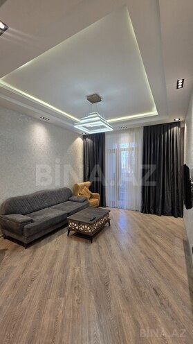 Сдаётся 3-комн. новостройка 87 м², м. Кара Караев, photo 1 from 25