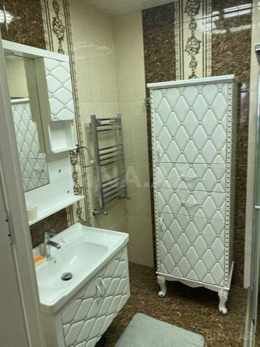 Сдается 3-комн. новостройка 141 м², м. Элмляр Академиясы, photo 15 from 16