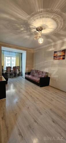 Продаётся 2-комн. вторичка 45 м², м. Элмляр Академиясы, photo 6 from 9