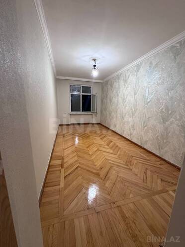 Satılır 2 otaqlı köhnə tikili 55 m², İnşaatçılar m., photo 13 from 19