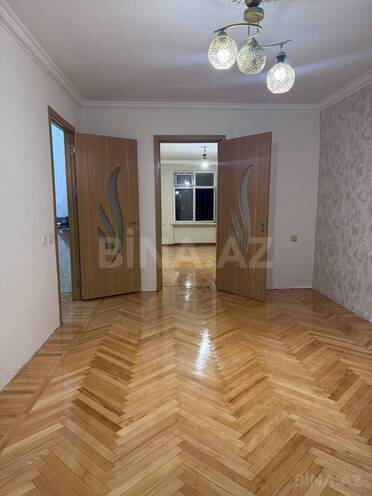 Satılır 2 otaqlı köhnə tikili 55 m², İnşaatçılar m., photo 18 from 19