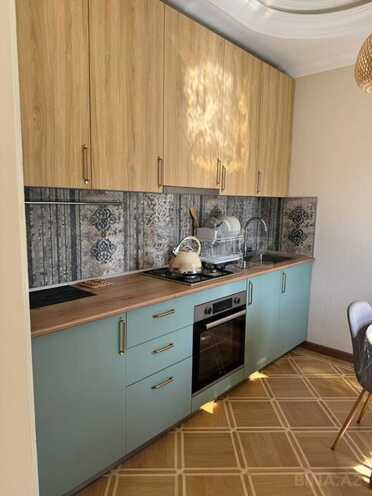 Сдаётся 3-комн. вторичка 80 м², м. Элмляр Академиясы, photo 1 from 17