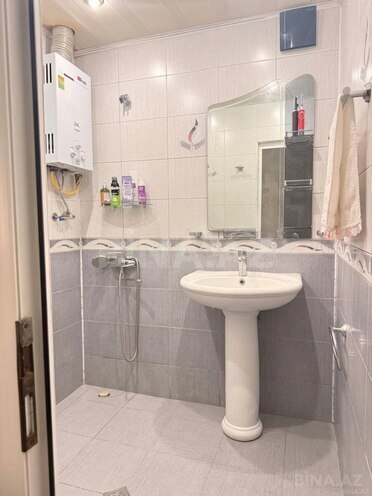 Продаётся 2-комн. вторичка 60 м², м. Ази Асланов, photo 10 from 12