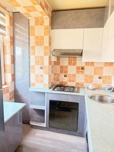 Продаётся 2-комн. вторичка 60 м², м. Ази Асланов, photo 6 from 12