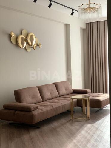 Сдаётся 2-комн. новостройка 80 м², м. Ичеришехер, photo 1 from 21