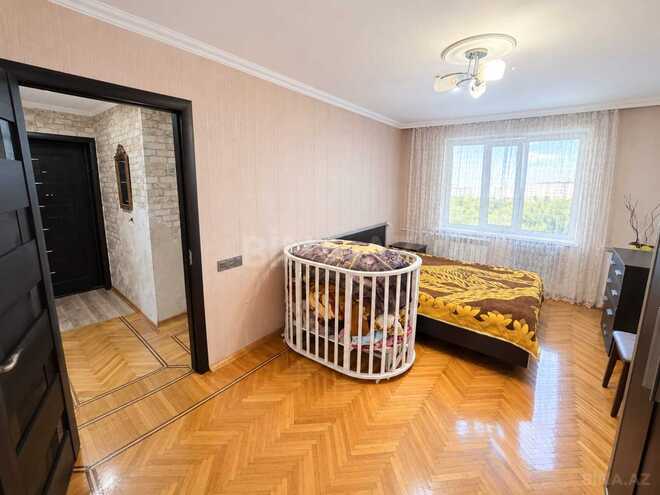 Продаётся 3-комн. вторичка 75 м², м. Ази Асланов, photo 3 from 11
