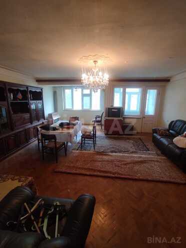 Satılır 3 otaqlı köhnə tikili 110 m², Nərimanov r., photo 1 from 17