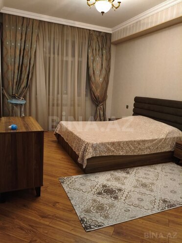 Продаётся 3-комн. новостройка 115 м², м. Халглар Достлугу, photo 1 from 15