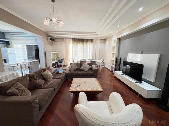 İcarəyə verilir 3 otaqlı yeni tikili 130 m², 28 May m., photo 1 from 19