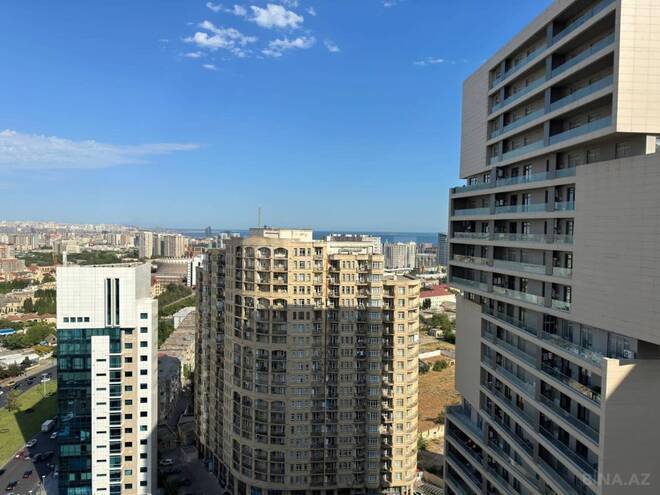 Сдаётся 4-комн. новостройка 178 м², м. 8 ноября, photo 1 from 22