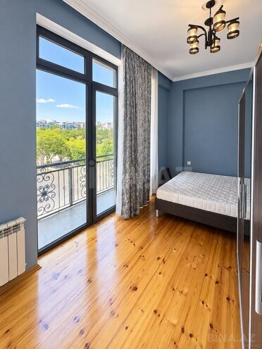 Satılır 3 otaqlı yeni tikili 95 m², 28 May m., photo 3 from 11