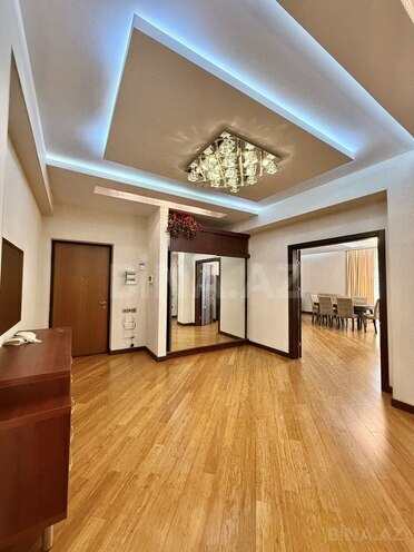 İcarəyə verilir 3 otaqlı yeni tikili 130 m², Gənclik m., photo 11 from 19
