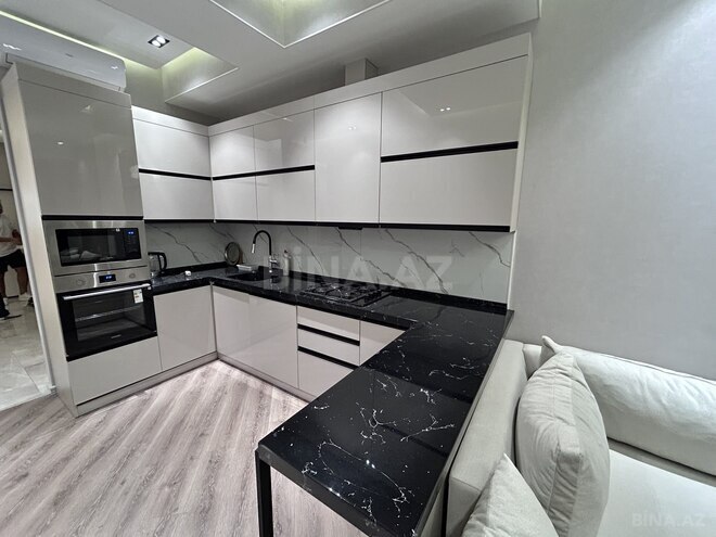 Сдается 3-комн. новостройка 130 м², м. Элмляр Академиясы, photo 1 from 24