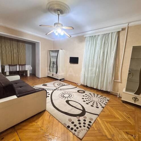 Сдаётся 2-комн. вторичка 60 м², м. Халглар Достлугу, photo 1 from 8