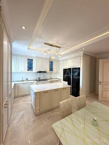 Satılır 4 otaqlı yeni tikili 202 m², Nizami m., photo 12 from 26