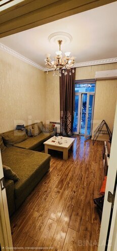 Продаётся 2-комн. вторичка 60 м², м. Низами, photo 3 from 10