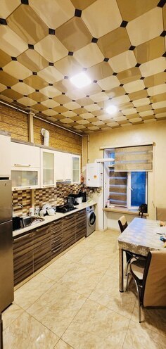 Продаётся 2-комн. вторичка 60 м², м. Низами, photo 8 from 10