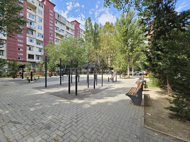 Satılır 3 otaqlı köhnə tikili 75 m², İnşaatçılar m., photo 24 from 27