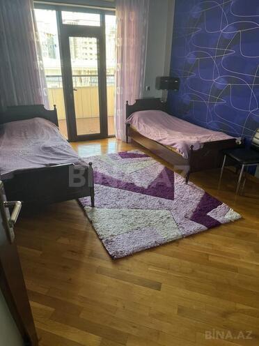 Сдается 3-комн. новостройка 70 м², м. Низами, photo 6 from 9