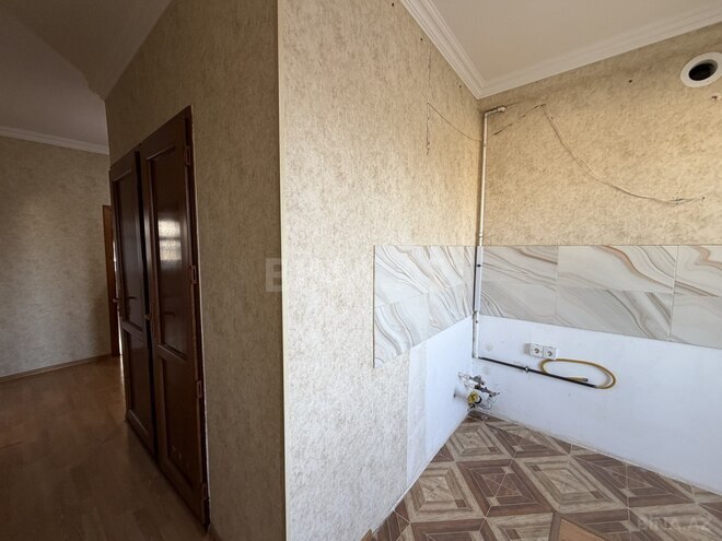 Satılır 3 otaqlı köhnə tikili 90 m², Xalqlar Dostluğu m., photo 15 from 20