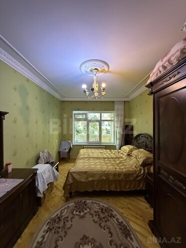 Satılır 4 otaqlı köhnə tikili 100 m², Xalqlar Dostluğu m., photo 7 from 23