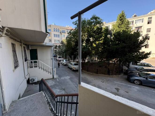 İcarəyə verilir 2 otaqlı köhnə tikili 60 m², Sahil m., photo 18 from 23