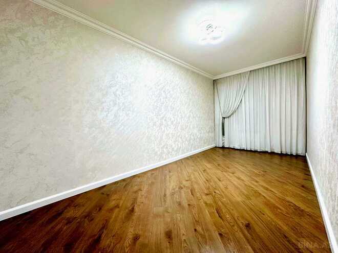 Продаётся 3-комн. вторичка 65 м², м. Кара Караев, photo 4 from 11