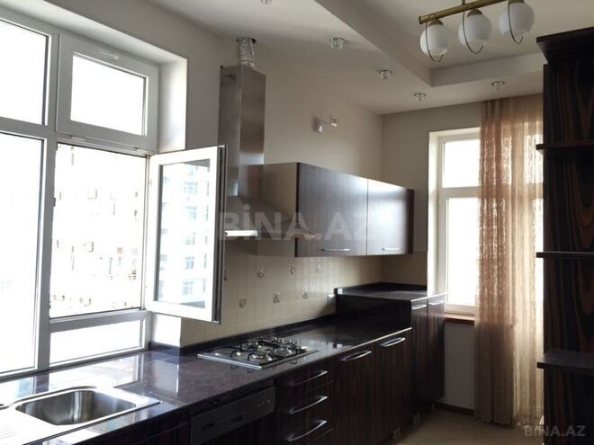 Сдаётся 4-комн. новостройка 180 м², м. Низами, photo 8 from 31