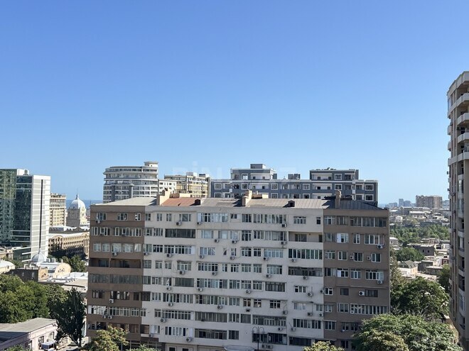 Продаётся 4-комн. новостройка 207 м², м. Низами, photo 16 from 17