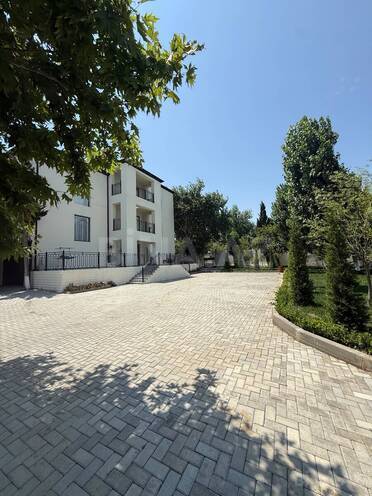 Продается 10-комн. дом/дача 655 м², пос. Новханы, photo 1 from 21