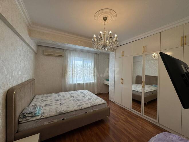 Продаётся 3-комн. вторичка 80 м², м. Иншаатчылар, photo 5 from 14