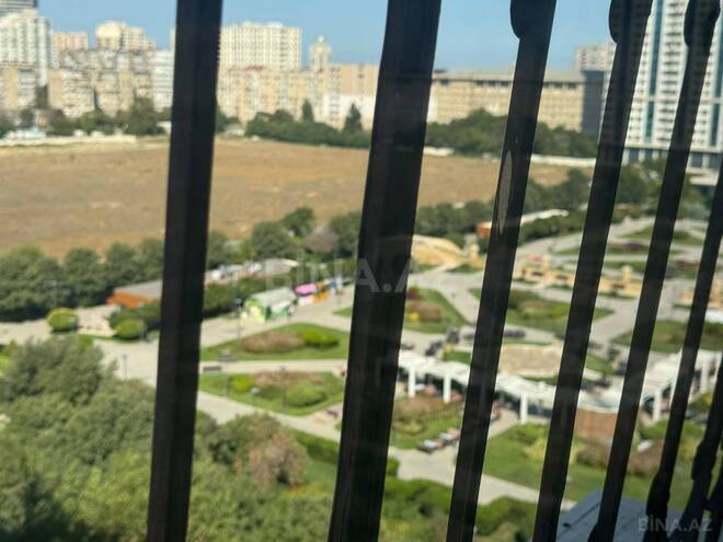 Продаётся 3-комн. вторичка 80 м², м. Иншаатчылар, photo 11 from 14
