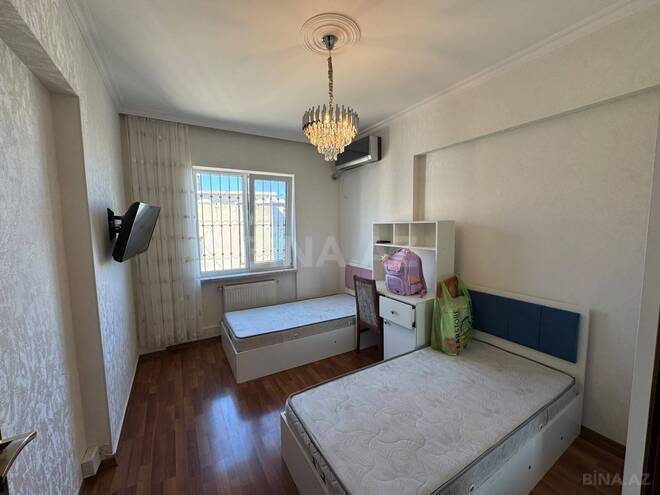Продаётся 3-комн. вторичка 80 м², м. Иншаатчылар, photo 7 from 14
