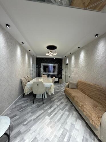 Продаётся 3-комн. вторичка 65 м², м. Ази Асланов, photo 1 from 11