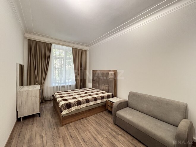 Сдаётся 4-комн. вторичка 120 м², м. Ичеришехер, photo 3 from 21