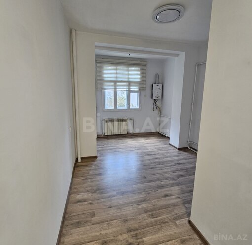 Продаётся 2-комн. вторичка 45 м², м. Ази Асланов, photo 1 from 10