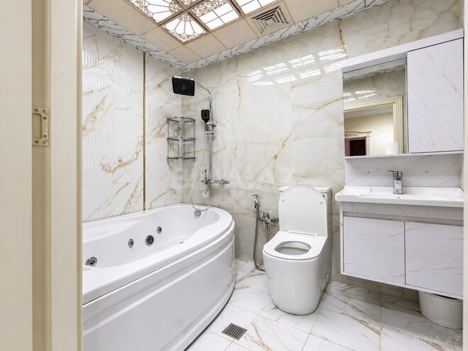 Продается 3-комн. новостройка 130 м², м. Насими, photo 8 from 12